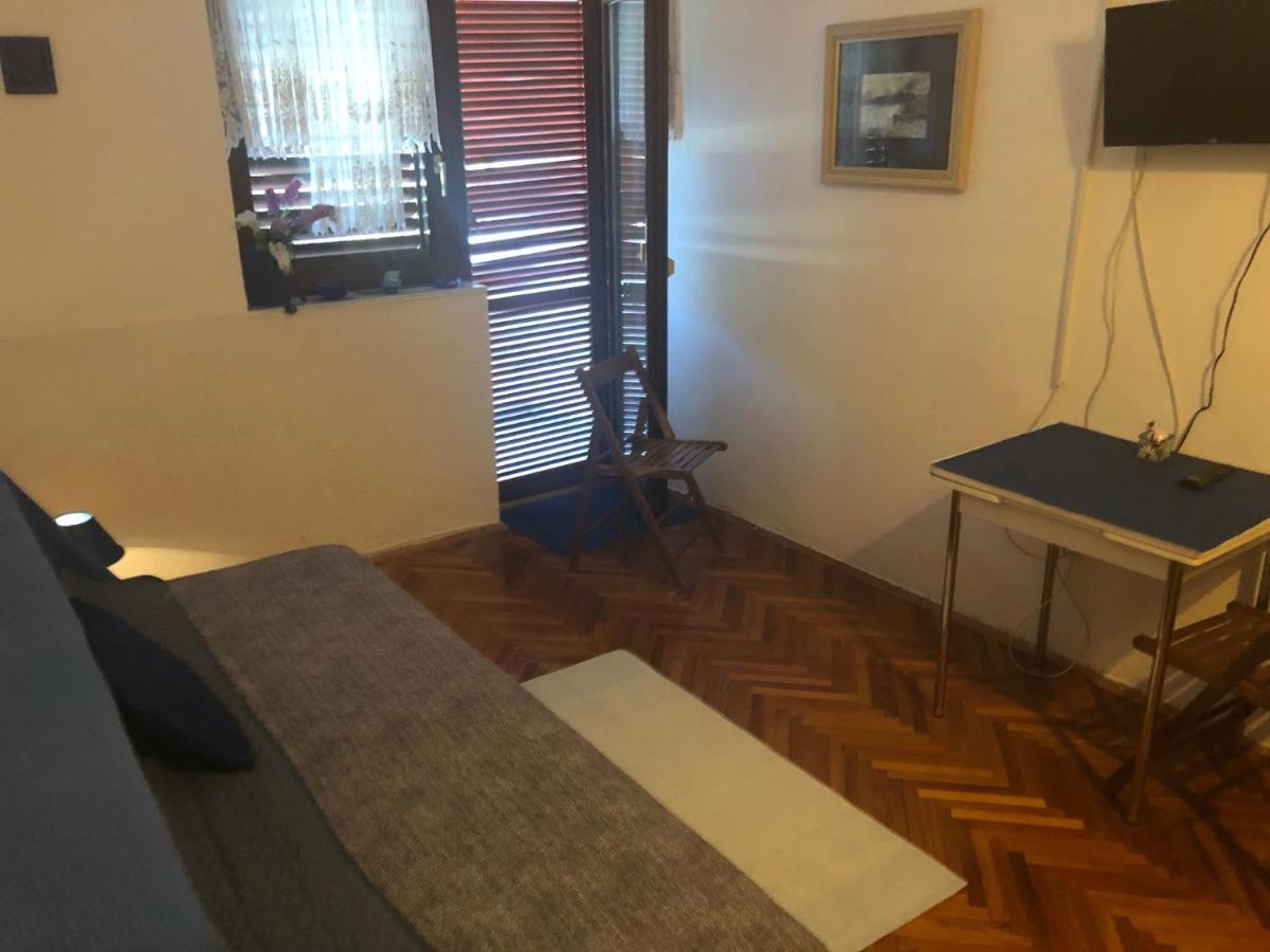 Apartments And Rooms With Parking Space Klenovica, Novi Vinodolski - 5590 ภายนอก รูปภาพ