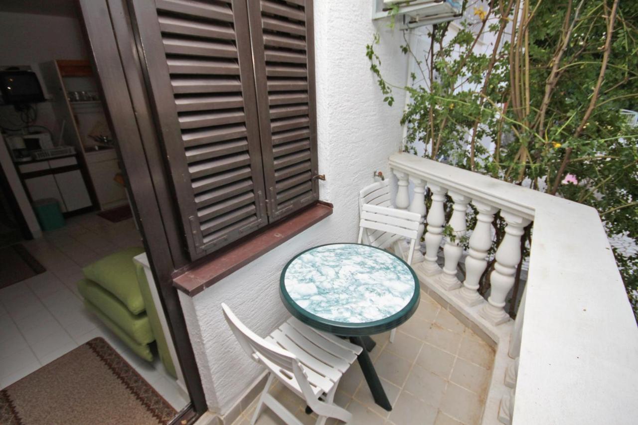 Apartments And Rooms With Parking Space Klenovica, Novi Vinodolski - 5590 ภายนอก รูปภาพ